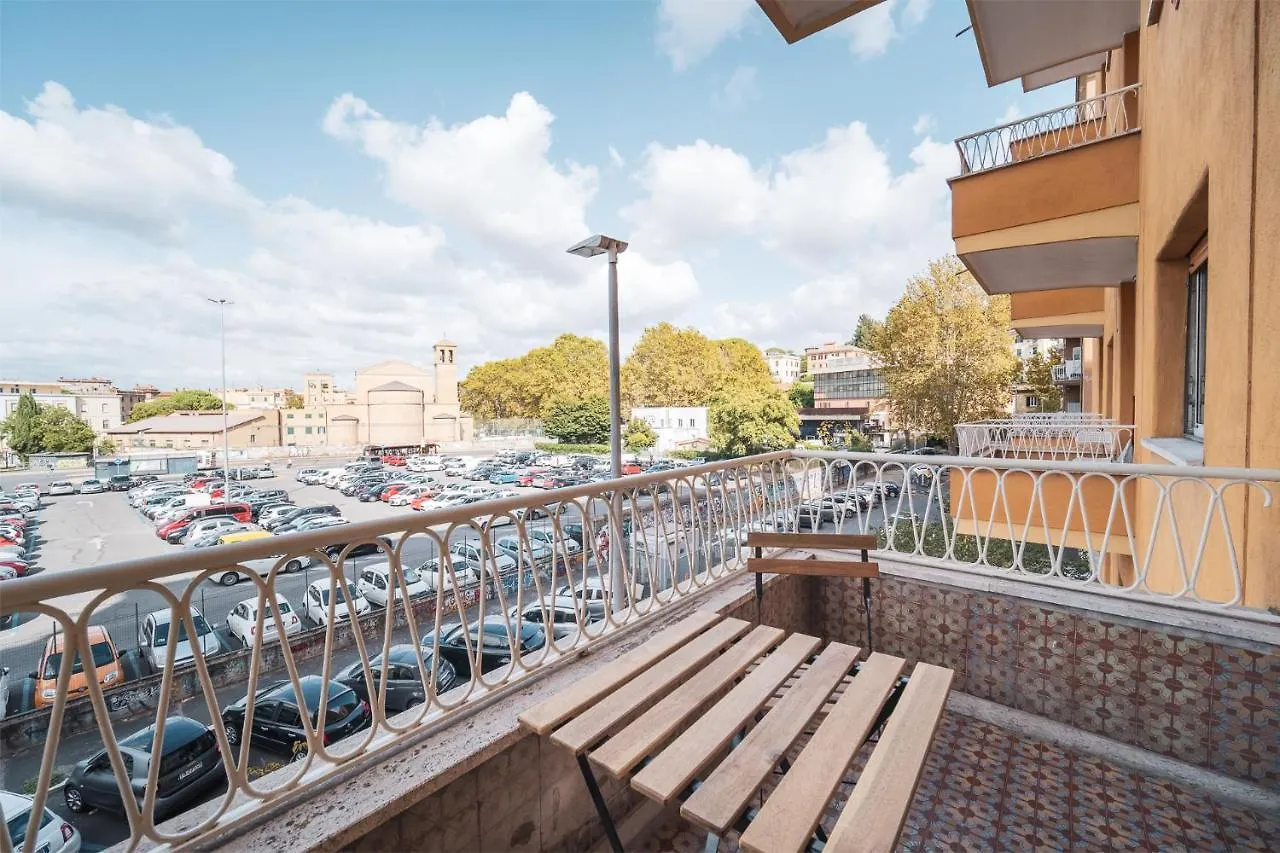 Apartamento St. Peter Twilight Buddyrent Roma
